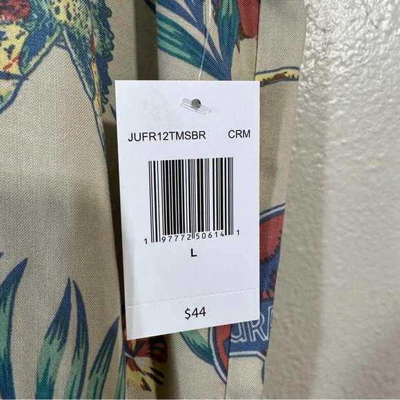 NEW Jurassic Park Mens L Short Sleeve Jurassic World Button-Down Shirt - Picture 6 of 9